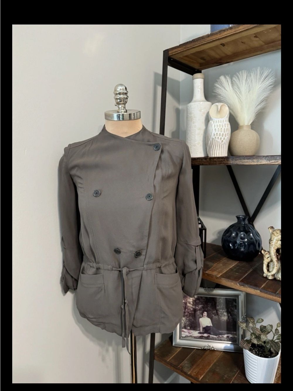 Aritzia Hamelin Babaton SIZE XXS 100% Viscose Olive Green Cargo Utility Jacket